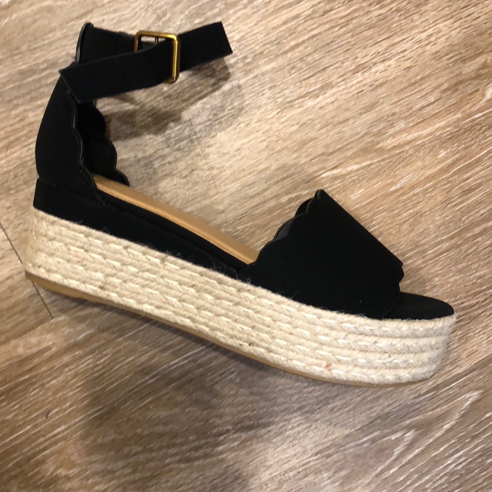 NIB Bamboo Sandals!